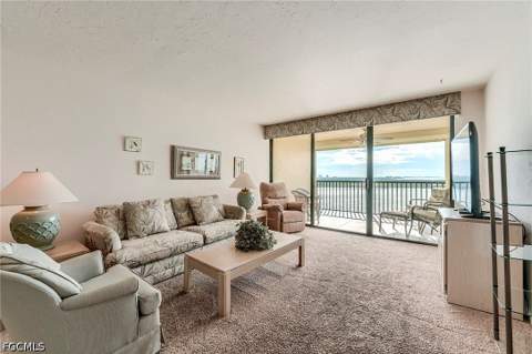 8400 Estero Blvd 903, Fort Myers Beach FL - photo 22 of 39
