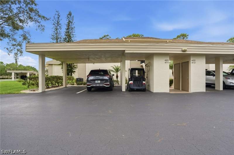2 bedroom Condominium at 5625 Trailwinds Dr 411, Baltusrol Village, Fort Myers — photo 2