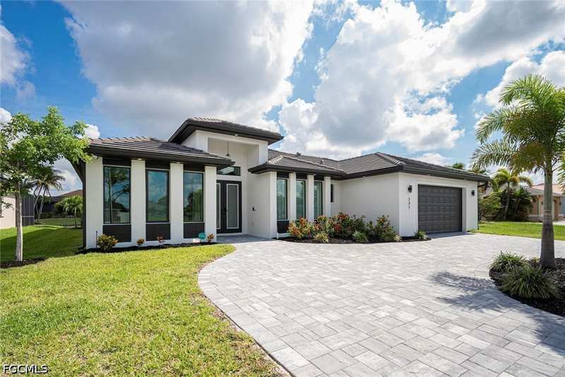 4 bedroom SingleFamilyResidence at 231 Gleason Pkwy, Cape Coral, Cape Coral — photo 1