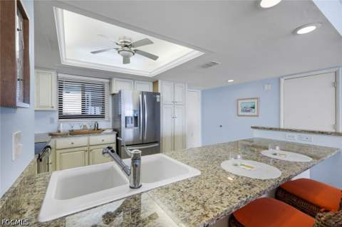 15021 Punta Rassa Rd 402, Fort Myers FL - photo 10 of 32