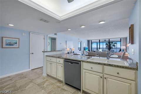 15021 Punta Rassa Rd 402, Fort Myers FL - photo 9 of 32