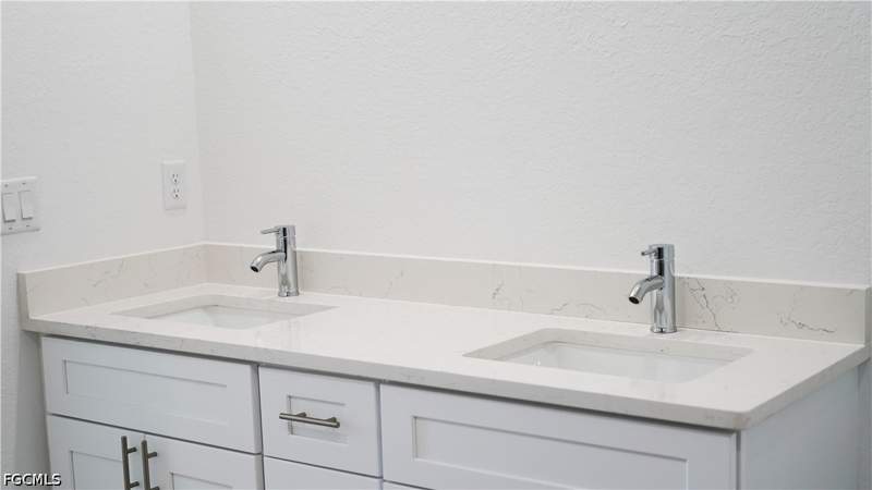 3 bedroom SingleFamilyResidence at 182 Ocean Park Dr, Lehigh Acres, Lehigh Acres — photo 5