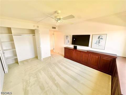 3420 Gulf Shore Blvd N 43, Naples FL - photo 21 of 33