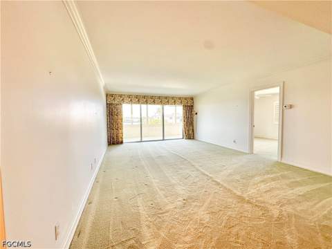 3420 Gulf Shore Blvd N 43, Naples FL - photo 9 of 33