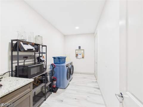 3415 SW 27th Ave, Cape Coral FL - photo 17 of 43