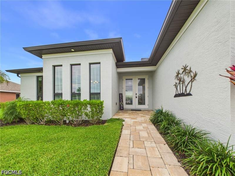 3 bedroom SingleFamilyResidence at 3415 SW 27th Ave, Cape Coral, Cape Coral — photo 2