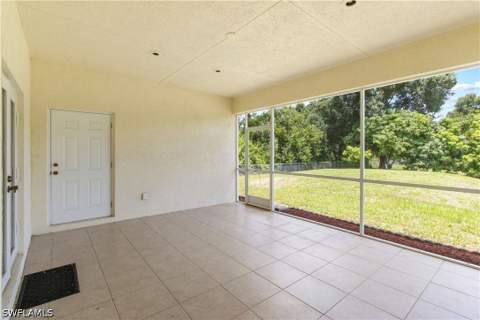 2495 62nd Ave NE, Naples FL - photo 18 of 50