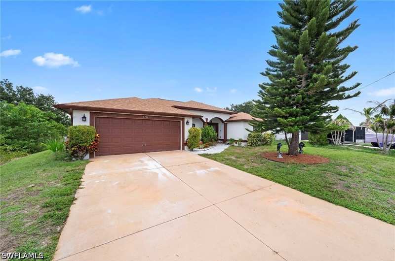3 bedroom SingleFamilyResidence at 3726 15th St W, Lehigh Acres, Lehigh Acres — photo 1