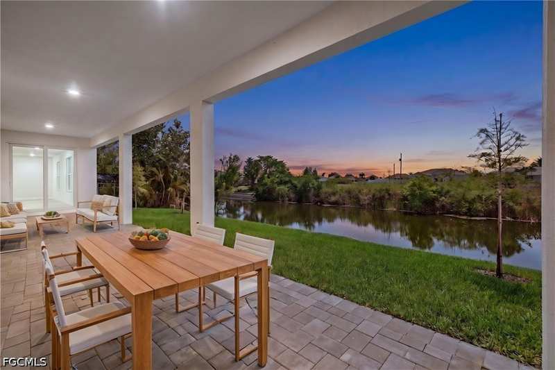 4 bedroom SingleFamilyResidence at 2032 NW 2nd Ave, Cape Coral, Cape Coral — photo 1