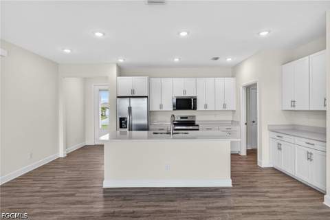 2032 NW 2nd Ave, Cape Coral FL - photo 23 of 33