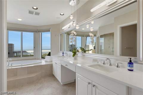 7117 Pelican Bay Blvd 16, Naples FL - photo 18 of 38