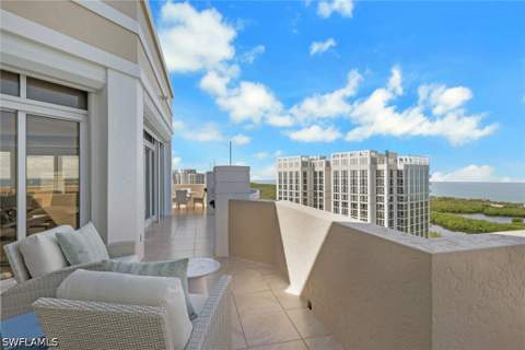 7117 Pelican Bay Blvd 16, Naples FL - photo 24 of 38