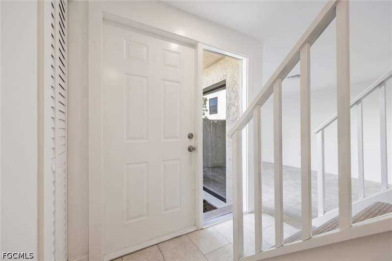 3 bedroom Townhouse at 11674 Pointe Circle Dr, Robin'S Roost, Fort Myers — photo 5