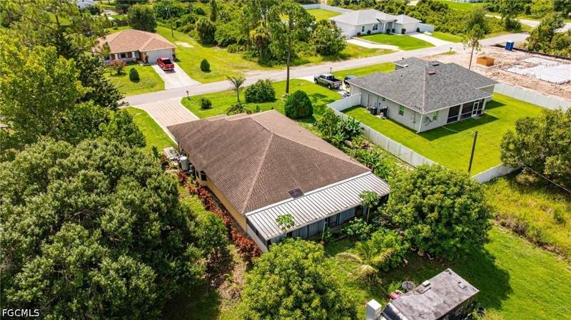 4 bedroom SingleFamilyResidence at 1407 Poinsettia Ave, Lehigh Acres, Lehigh Acres — photo 3
