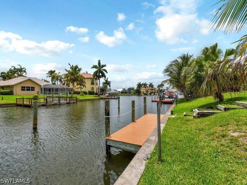 3 bedroom SingleFamilyResidence at 4809 SW 13th Ave, Cape Coral, Cape Coral — photo 2