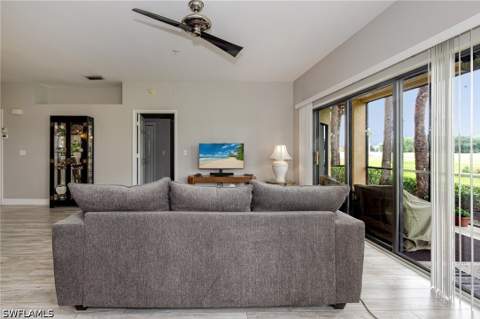 200 Vintage Cir 103, Naples FL - photo 15 of 32