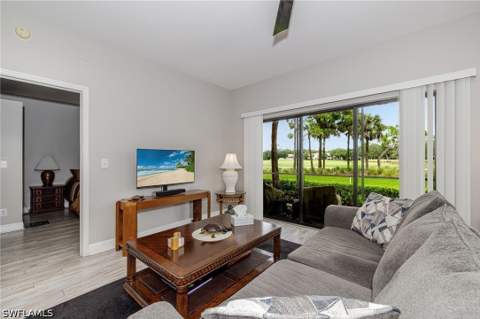 200 Vintage Cir 103, Naples FL - photo 17 of 32