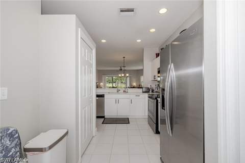 200 Vintage Cir 103, Naples FL - photo 7 of 32
