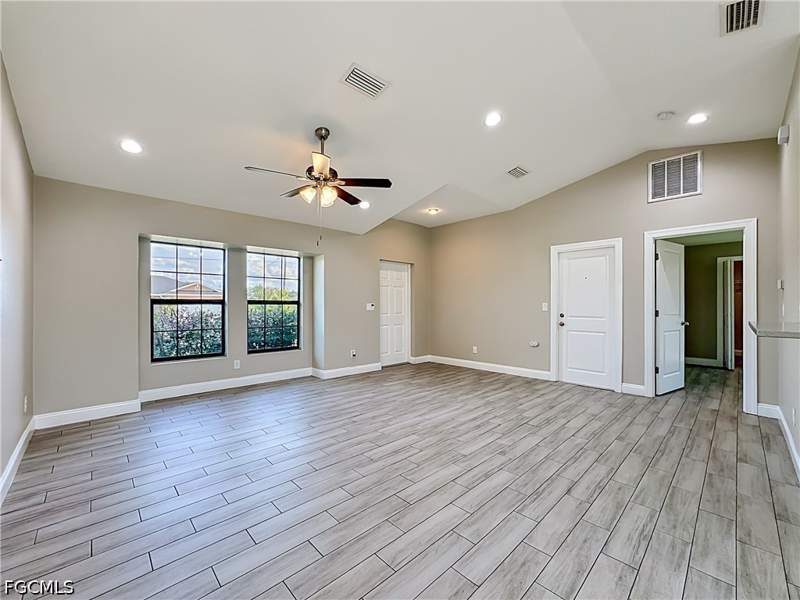 3 bedroom SingleFamilyResidence at 2612 15th St SW, Lehigh Acres, Lehigh Acres — photo 5