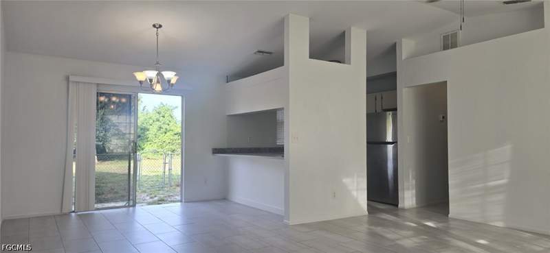 3 bedroom SingleFamilyResidence at 1401 Yvonne Ave S, Lehigh Acres, Lehigh Acres — photo 3