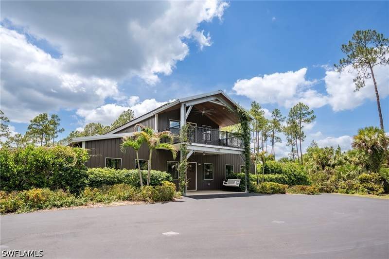 5 bedroom SingleFamilyResidence at 1301 Ivy Way, Golden Gate Estates, Naples — photo 3