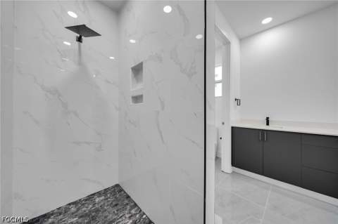 2720 NW 41st Ave, Cape Coral FL - photo 16 of 33