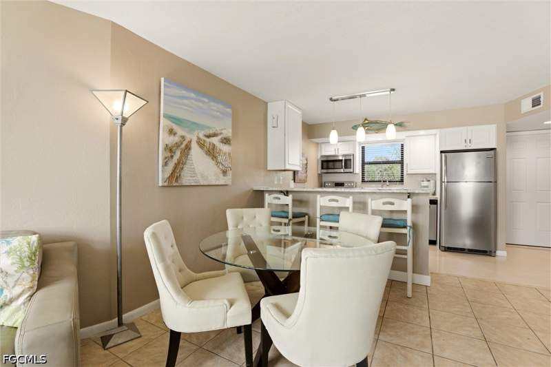 2 bedroom Condominium at 1011 Anglers Cv H203, Anglers Cove, Marco Island — photo 5