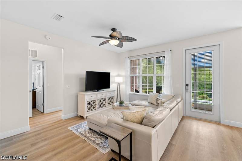 3 bedroom Condominium at 11741 Pasetto Ln 103, Royal Pointe, Fort Myers — photo 5