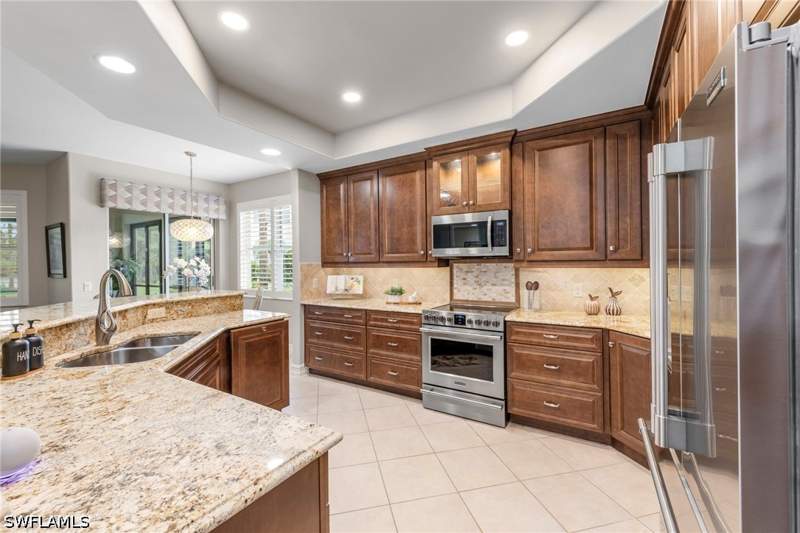 3 bedroom Condominium at 20691 Wildcat Run Dr 102, Cypress Cove At Wildcat Run, Estero — photo 4