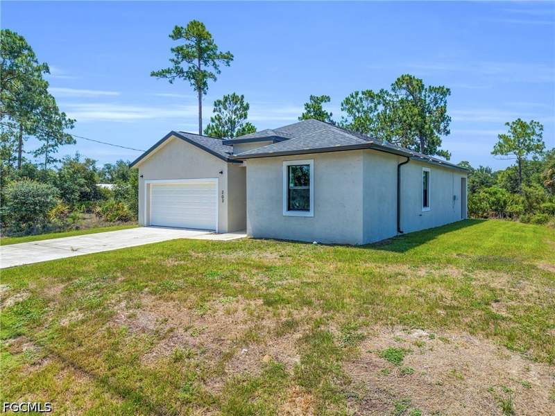 3 bedroom SingleFamilyResidence at 203 E 17th St, Lehigh Acres, Lehigh Acres — photo 3