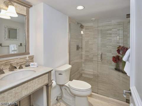 4551 Gulf Shore Blvd N 204, Naples FL - photo 20 of 35