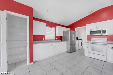 4664 Varsity Cir, Lehigh Acres FL - photo 22 of 50