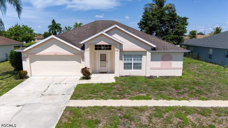 3 bedroom SingleFamilyResidence at 4664 Varsity Cir, Varsity Lakes, Lehigh Acres — photo 5