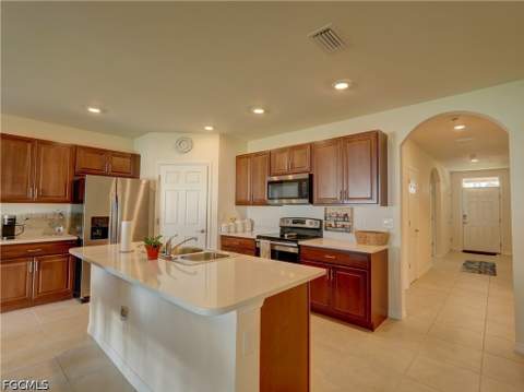 328 SW 24th Pl, Cape Coral FL - photo 17 of 34