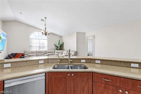 1721 SW 30th Ter, Cape Coral FL - photo 17 of 42