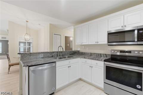 317 SW 25th Ave, Cape Coral FL - photo 10 of 26