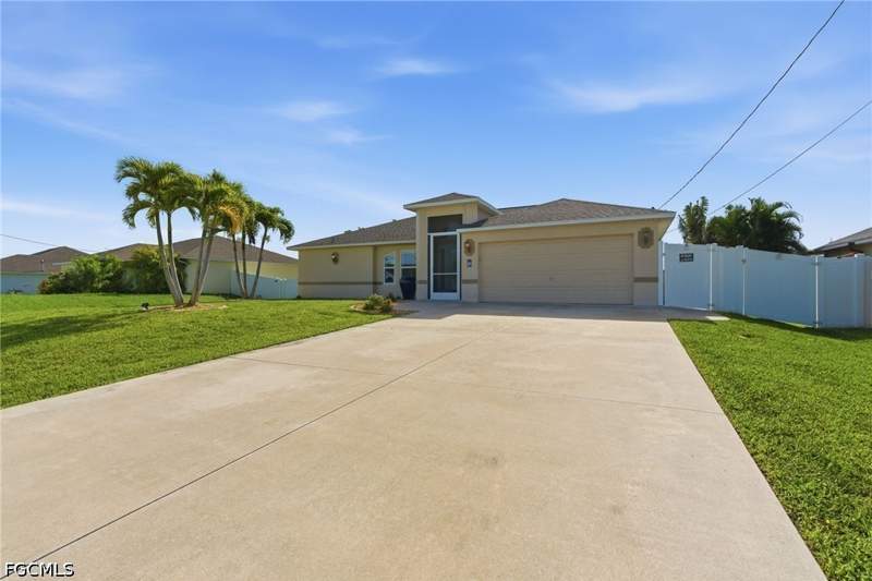 3 bedroom SingleFamilyResidence at 317 SW 25th Ave, Cape Coral, Cape Coral — photo 2