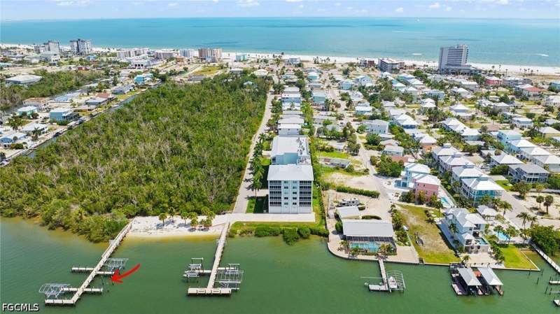 2 bedroom Condominium at 345 Mango St 605, Sea Grape Bay Condo, Fort Myers Beach — photo 4