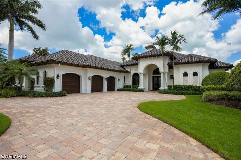 4 bedroom SingleFamilyResidence at 6113 Sunnyslope Dr, Quail West, Naples — photo 1