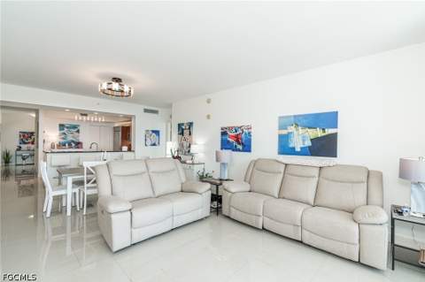 3000 Oasis Grand Blvd 801, Fort Myers FL - photo 10 of 42