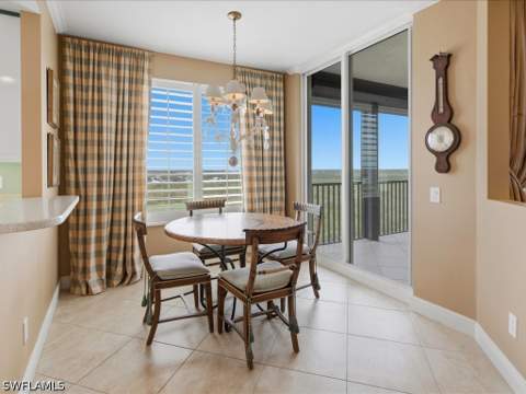 425 Cove Tower Dr 901, Naples FL - photo 13 of 43