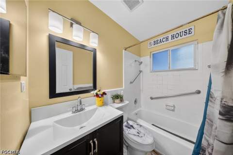 208 Redcliff Ave, Lehigh Acres FL - photo 10 of 23
