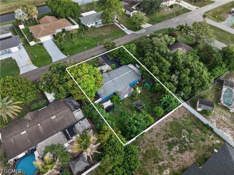 208 Redcliff Ave, Lehigh Acres FL - photo 18 of 23