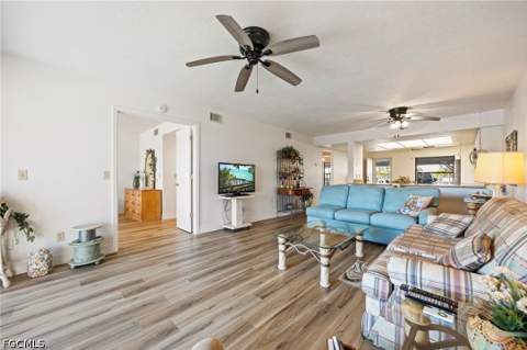 902 SW 48th Ter 103, Cape Coral FL - photo 16 of 44