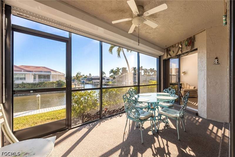 2 bedroom Condominium at 902 SW 48th Ter 103, Dockside Condo Of Cape Coral, Cape Coral — photo 2