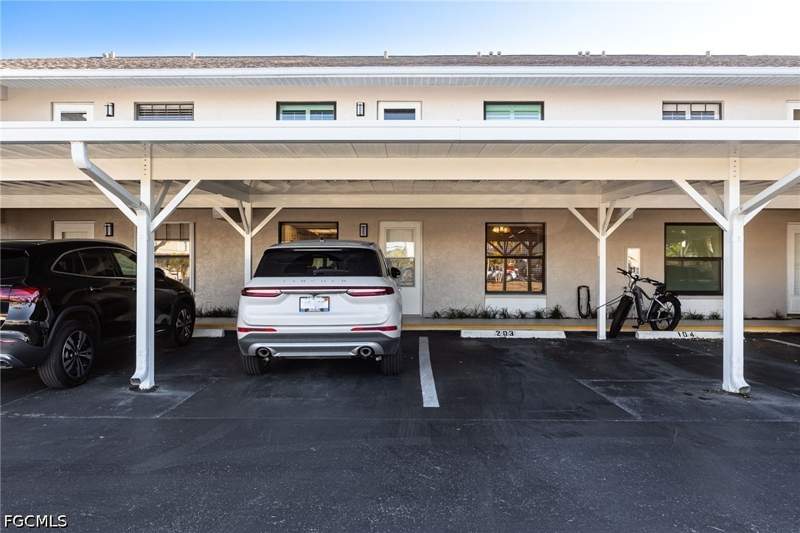 2 bedroom Condominium at 902 SW 48th Ter 103, Dockside Condo Of Cape Coral, Cape Coral — photo 5