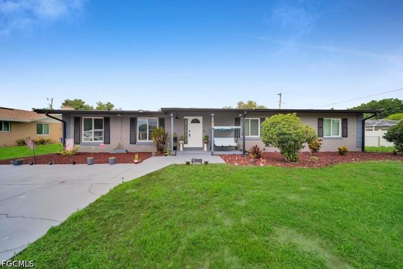 4 bedroom SingleFamilyResidence at 1313 Old Bridge Rd, North Fort Myers, North Fort Myers — photo 3