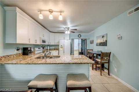 4904 Vincennes Ct 108, Cape Coral FL - photo 15 of 34