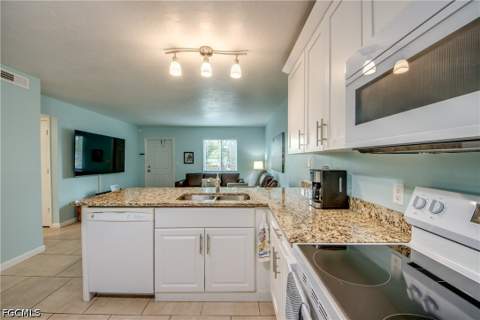 4904 Vincennes Ct 108, Cape Coral FL - photo 19 of 34