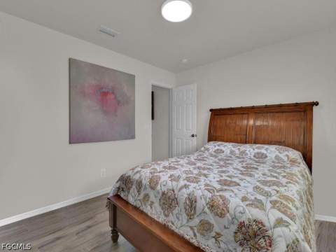 206 SE 28th TER, Cape Coral FL - photo 16 of 28